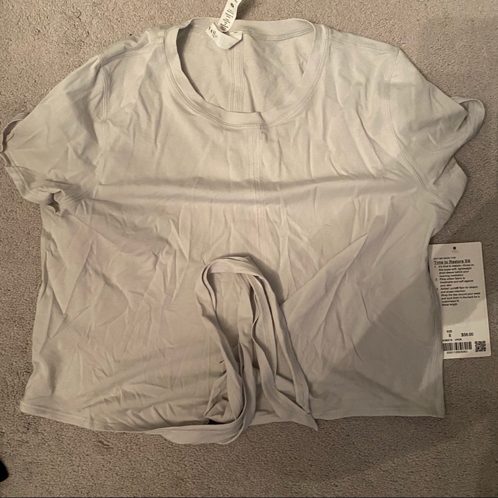 NWT Lululemon Time to Restore T-Shirt - Picture 2 of 4